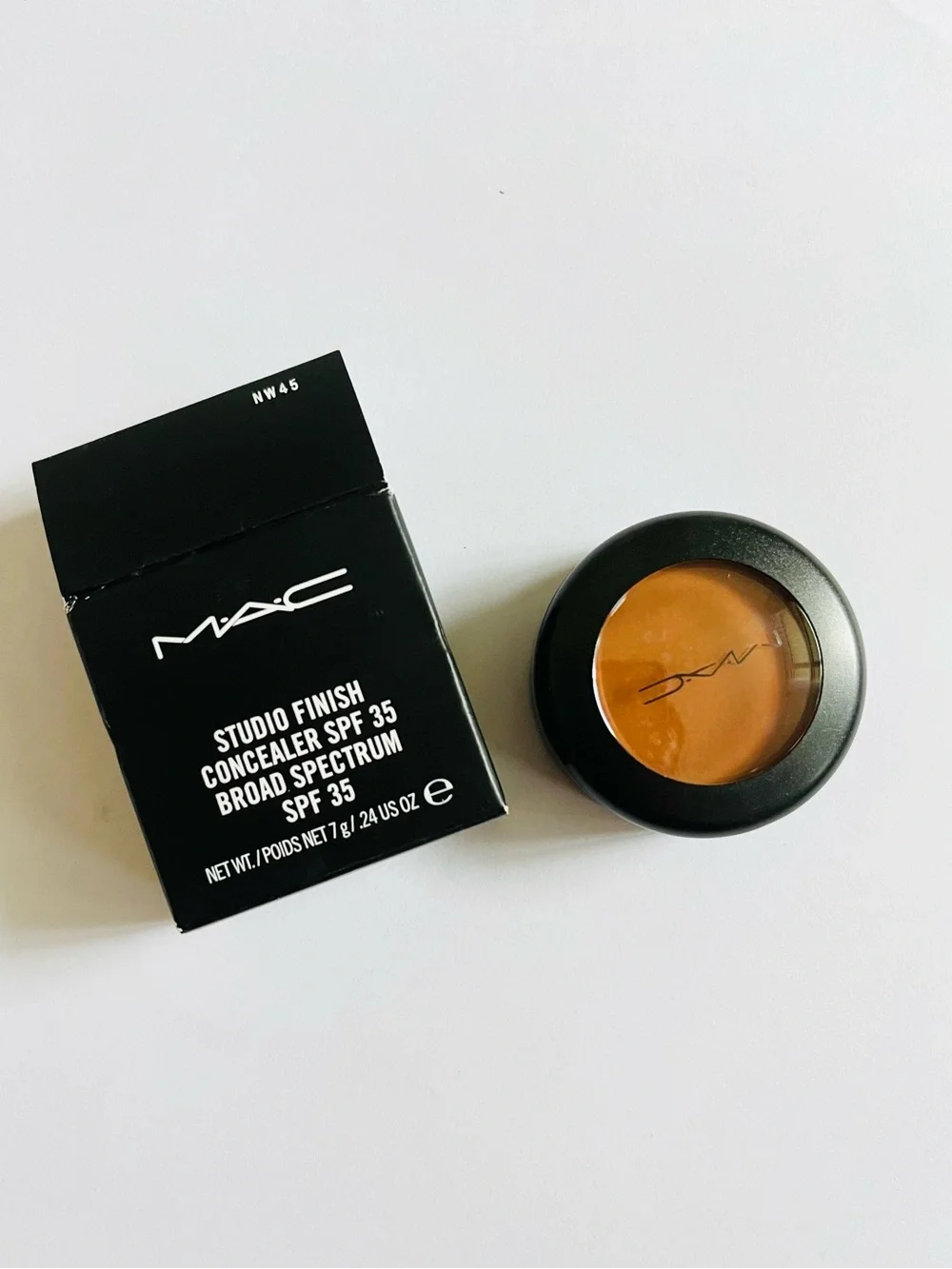 M·A·C Studio Finish Concealer Shade SPF 35 Broad Spectrum #NW45 0.24 oz